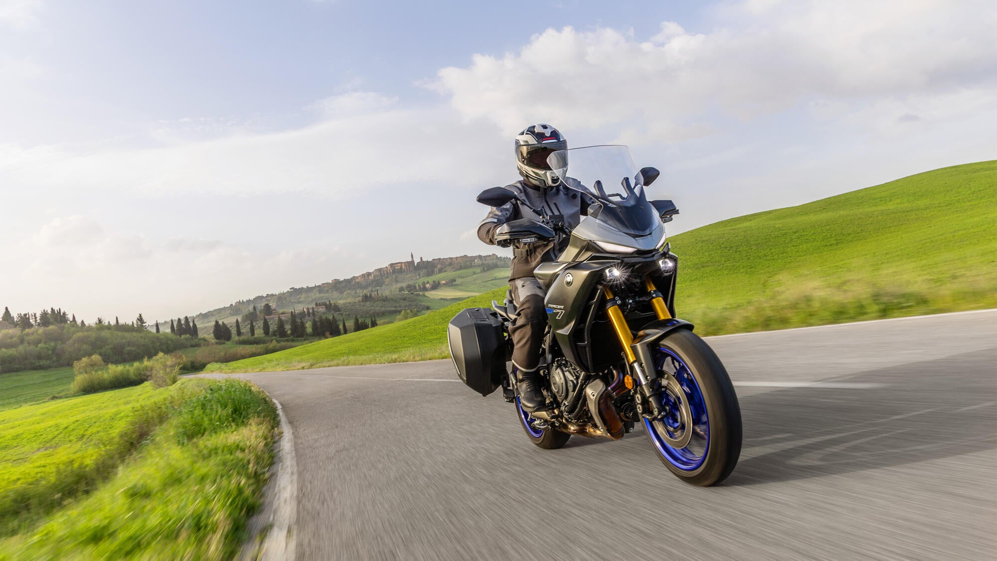Yamaha Tracer 7 GT model 2025