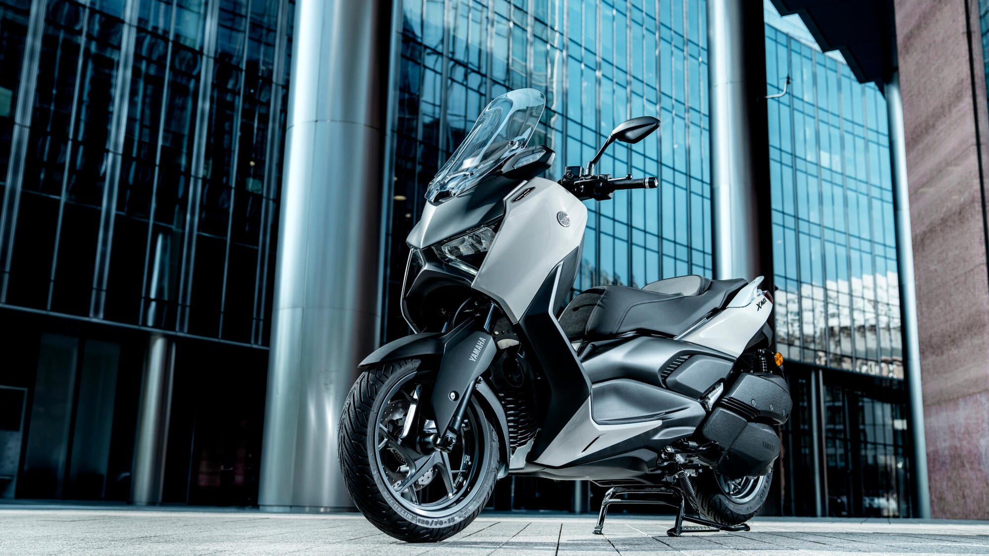 Yamaha XMAX 300 Tech MAX model 2025