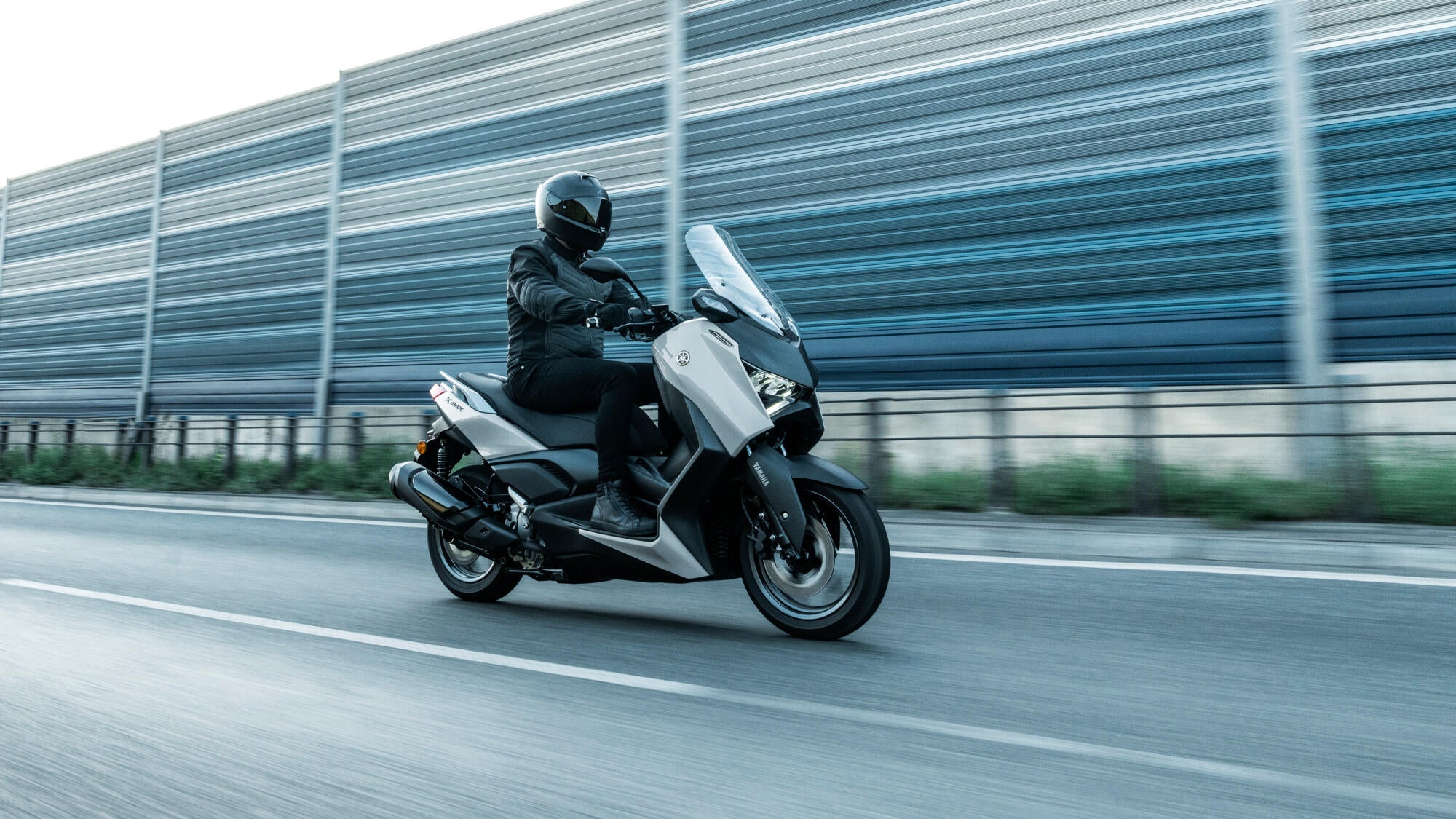 Yamaha XMAX 300 Tech MAX+ model 2025