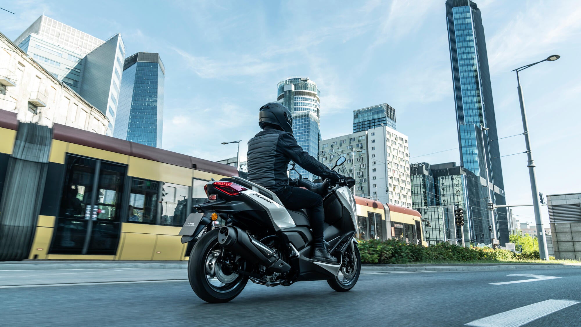 Yamaha XMAX 300 Tech MAX+ model 2025