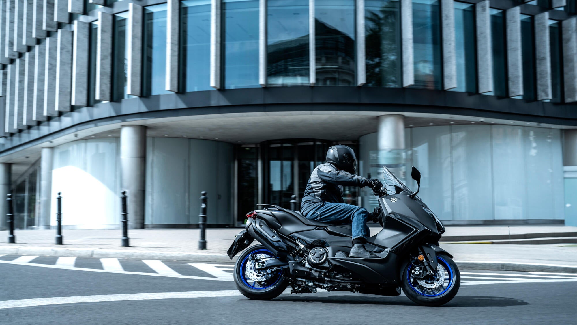 Yamaha TMAX model 2025