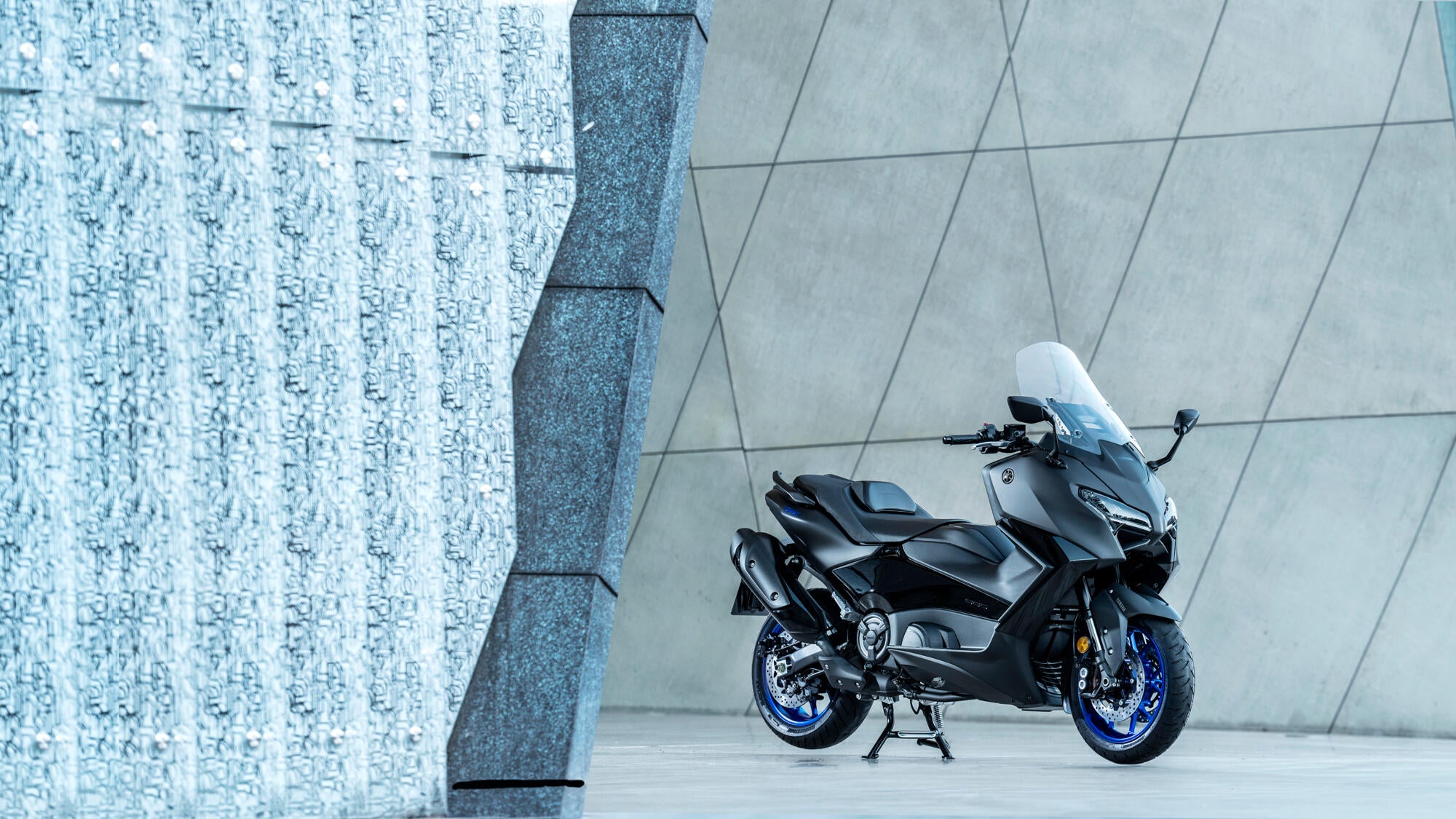 Yamaha TMAX model 2025