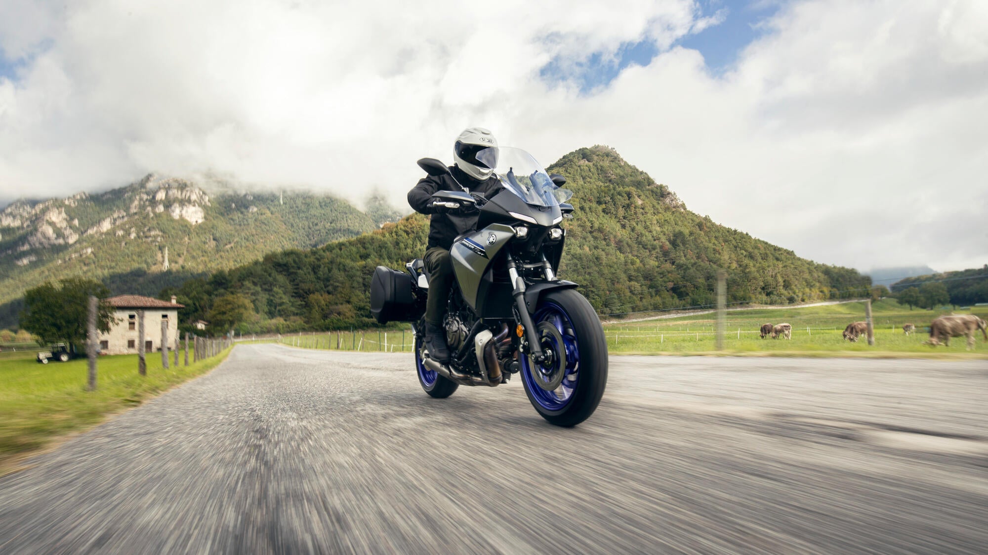 Yamaha Tracer 7 GT model 2024