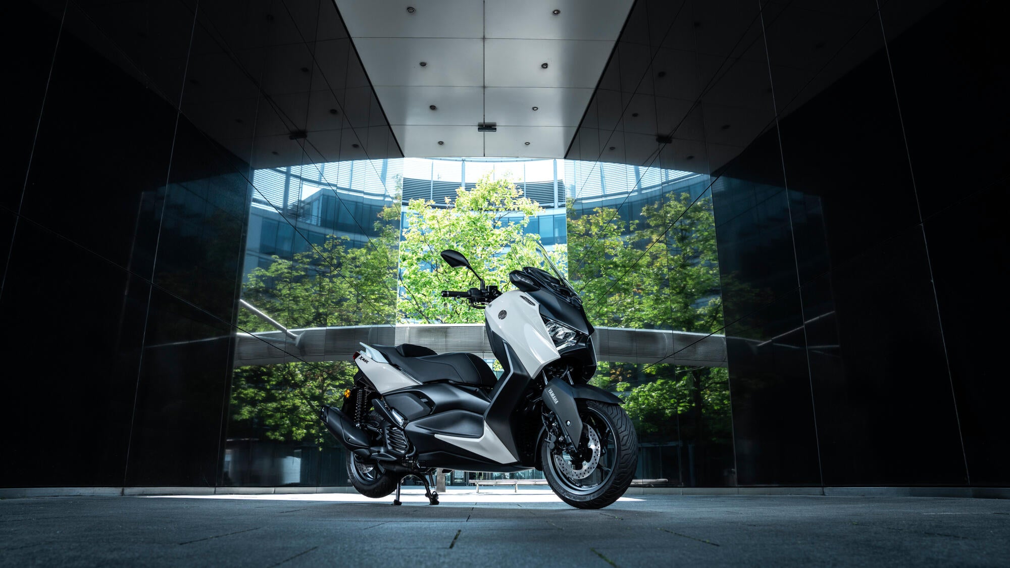 Yamaha XMAX 125 Tech MAX+ model 2025