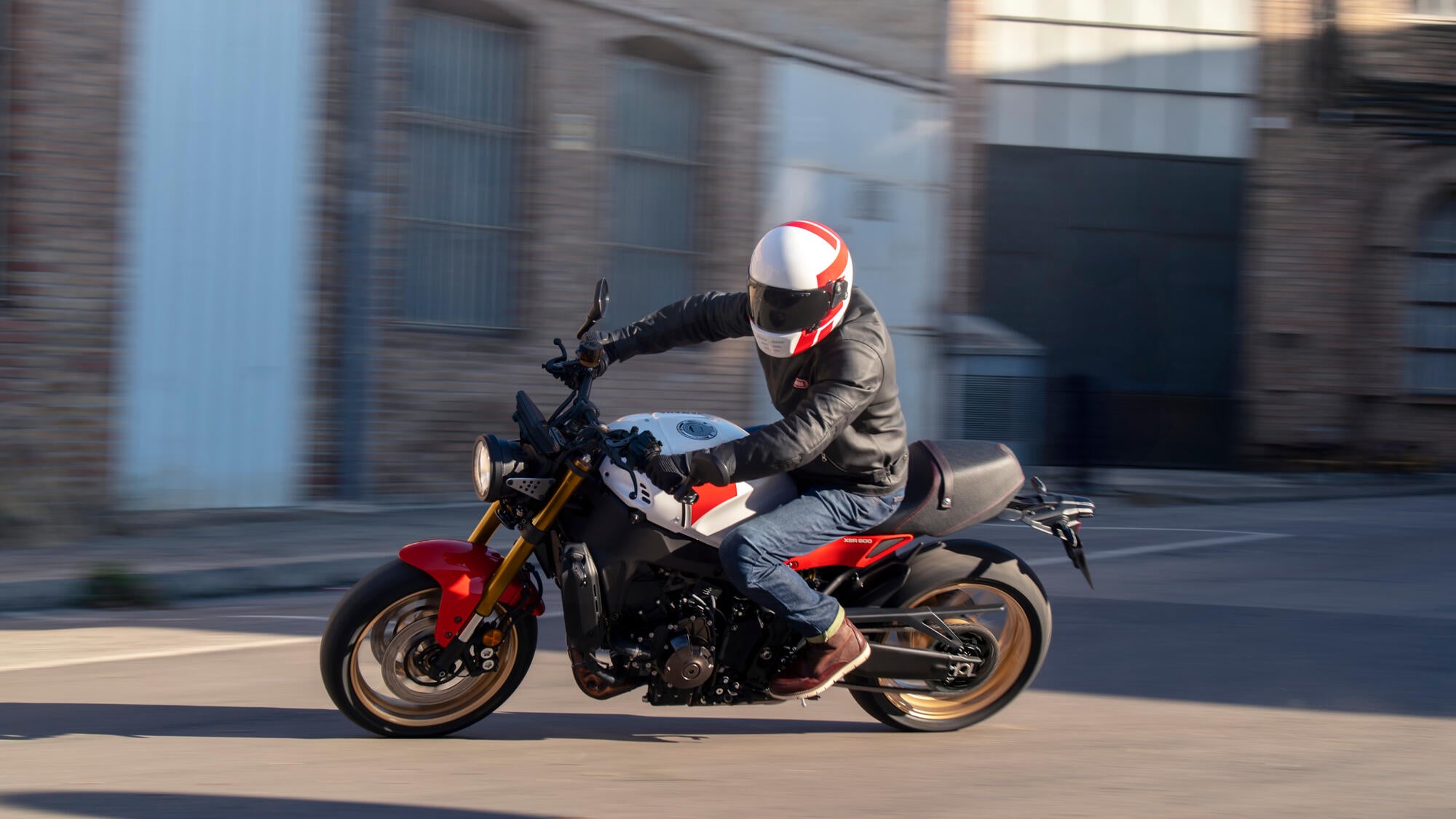 Yamaha XSR900 model 2024