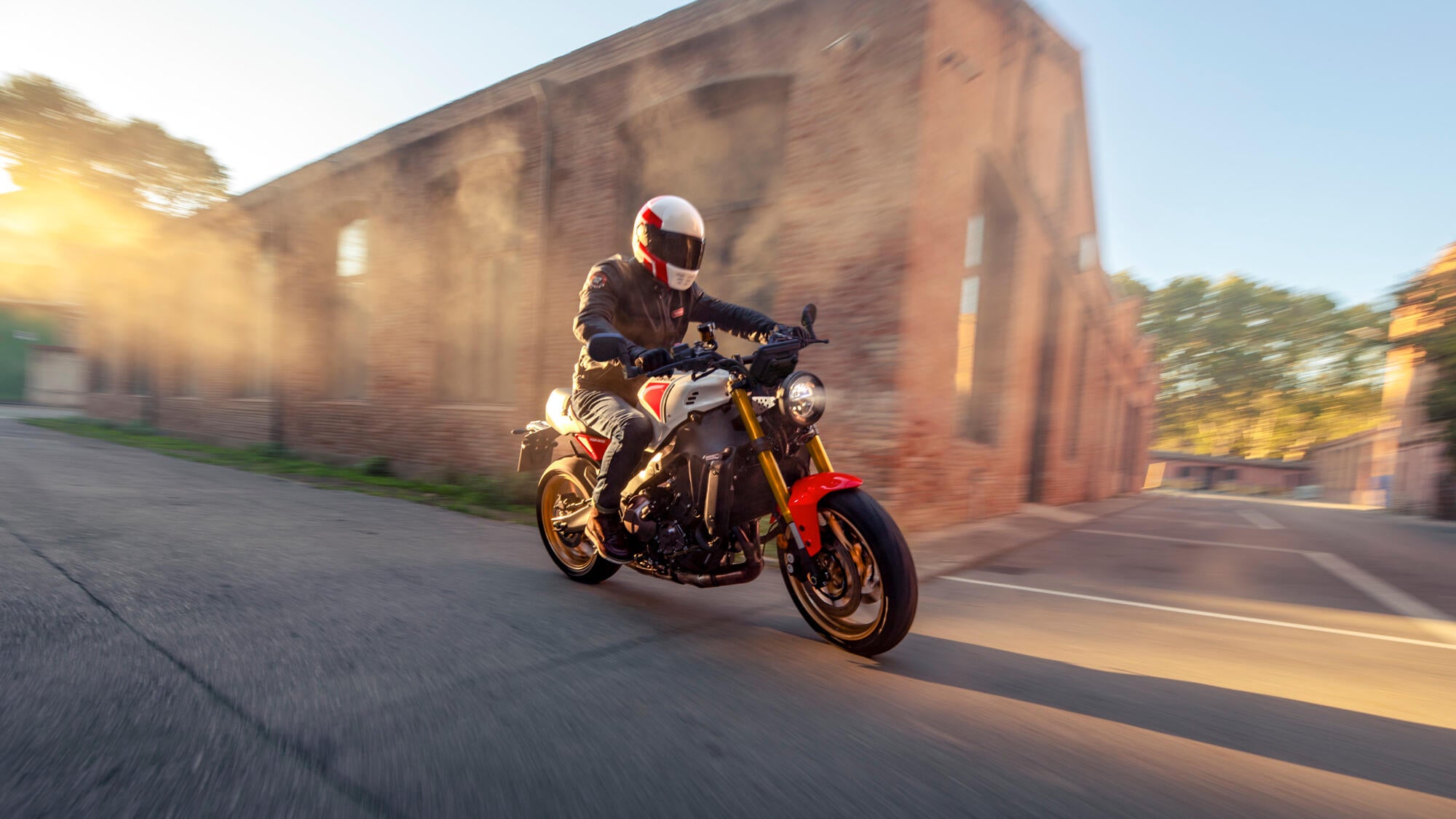 Yamaha XSR900 model 2024