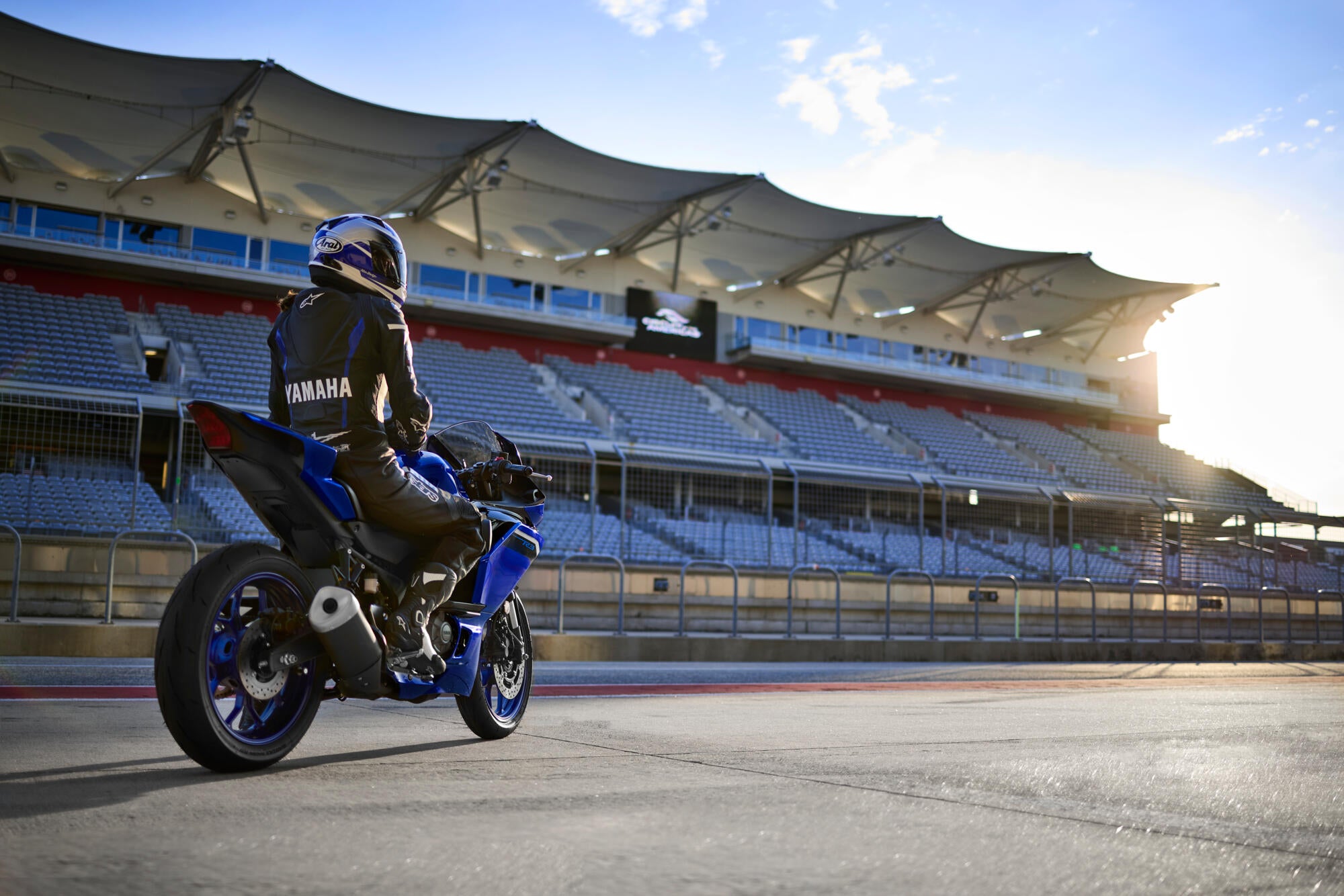 Yamaha R3 model 2025
