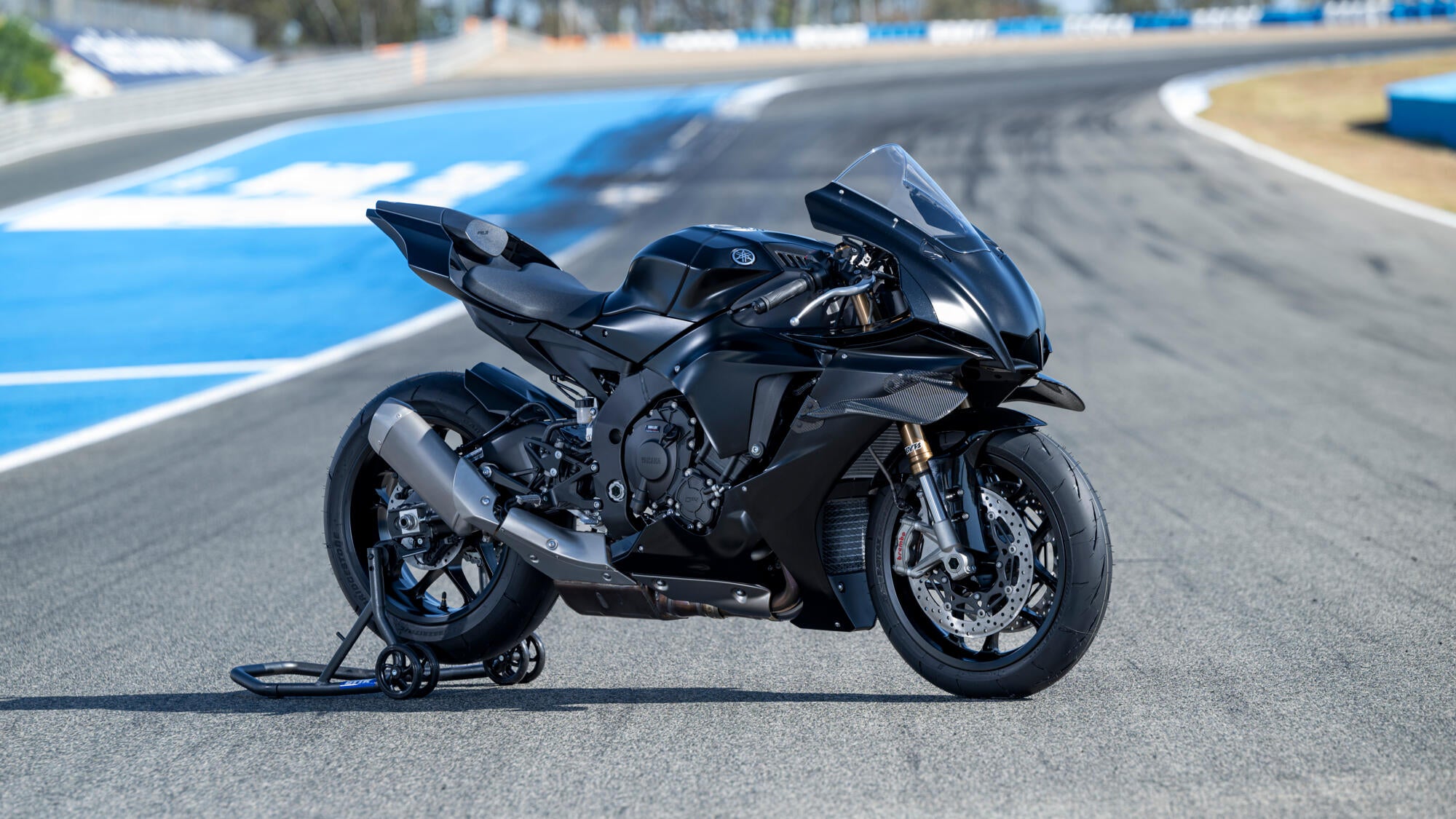 Yamaha R1 RACE model 2025